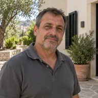 Retrato representativo de cliente para la sección de opiniones