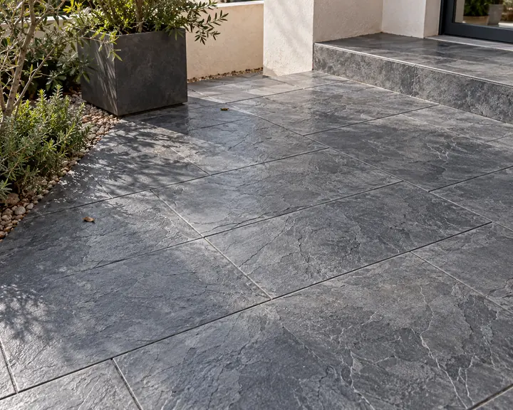 Acabado pizarra, baldosa y otros modelos en pavimento exterior de hormigón impreso